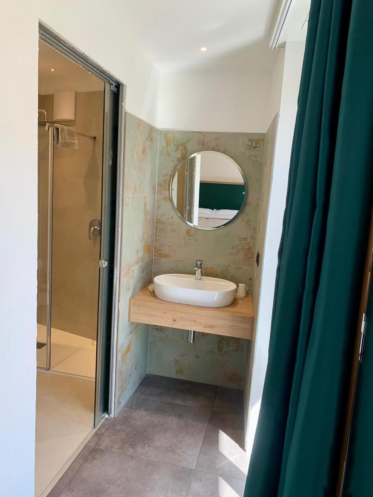 Hotel Locanda Alla Perla Tiarno di Sotto Εξωτερικό φωτογραφία